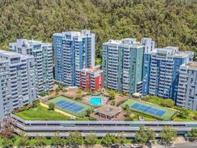 Condo for sale in Albany, California