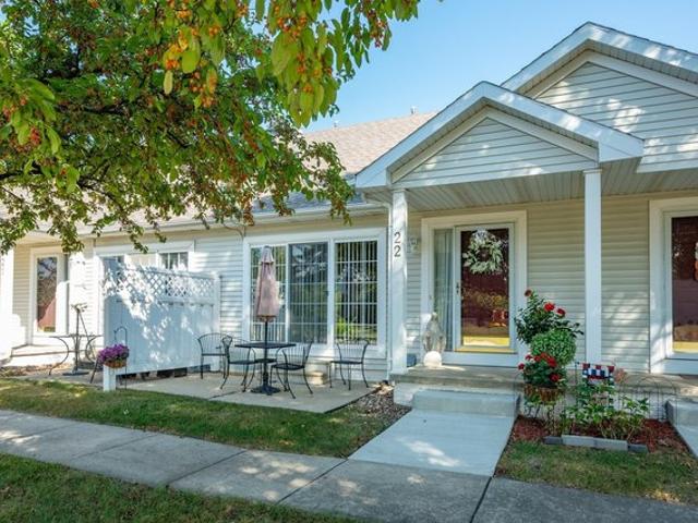Townhouse for sale in Waukee, Iowa