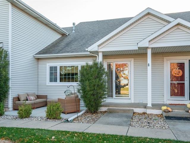 Townhouse for sale in Waukee, Iowa