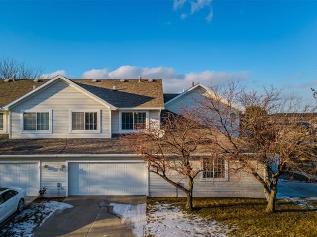 Townhouse for sale in Waukee, Iowa