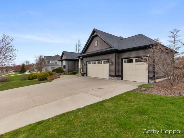 House for sale in Grandville