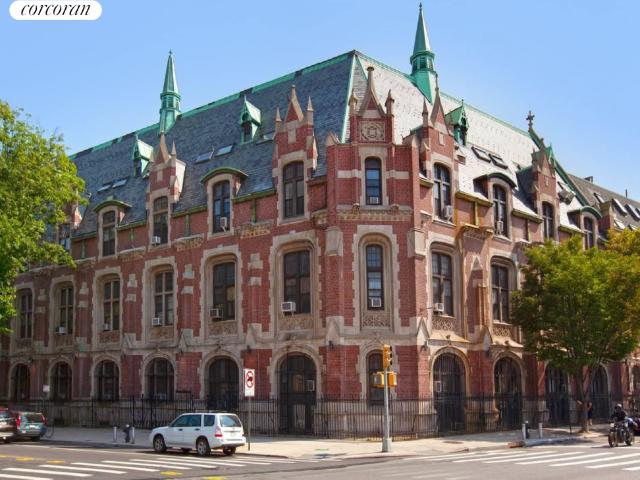 Condo for sale in Arverne, New York