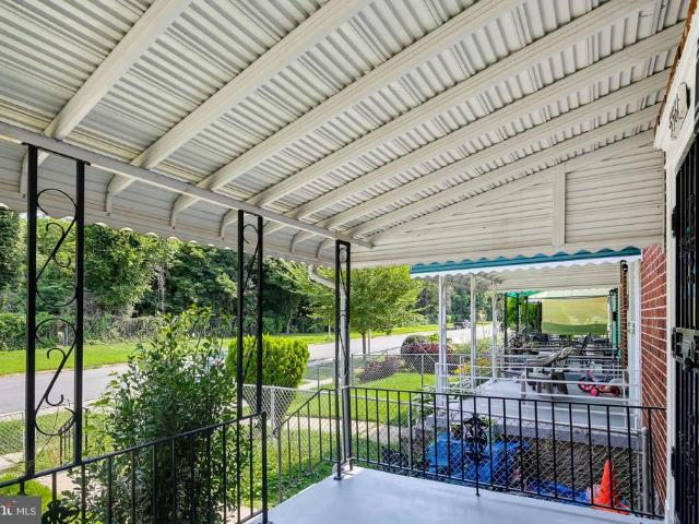 Townhouse for sale in Gibsonton, Maryland