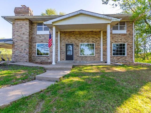 House for sale in California, Missouri