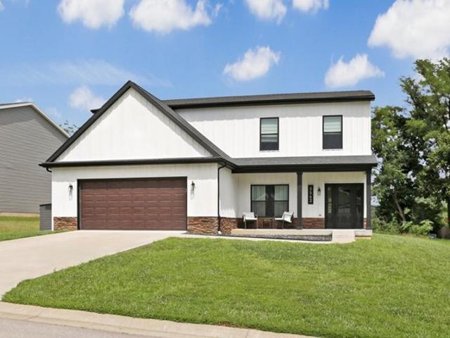 House for sale in Newburgh, Indiana