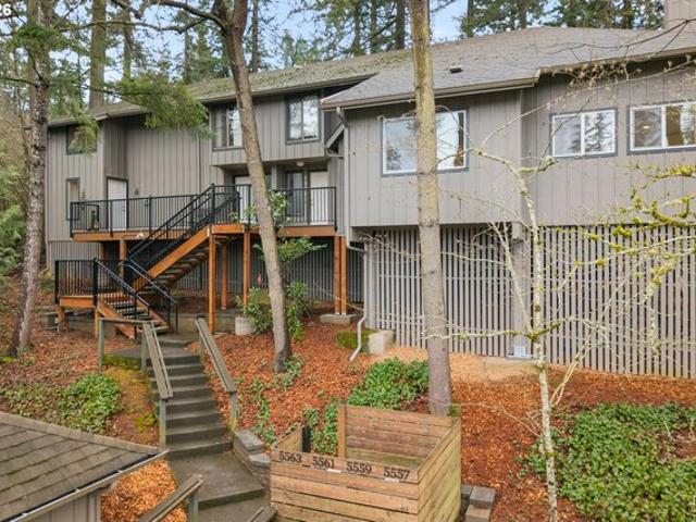 Townhouse for sale in Oregonia
