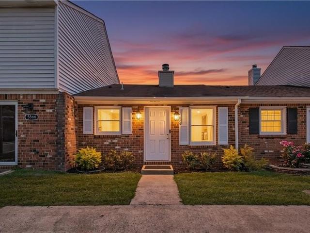 Townhouse for sale in Virginia