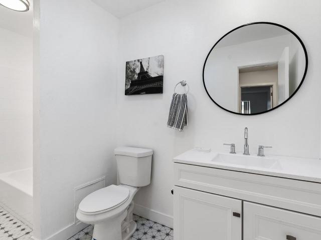 Apartment for rent in Long Beach, California