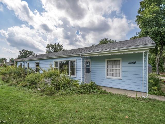 House for sale in North Canton, Ohio