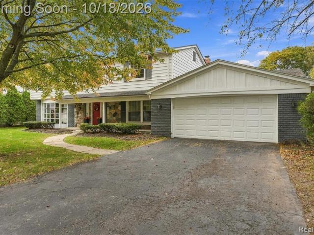 House for sale in Kimberly North, West Bloomfield Township