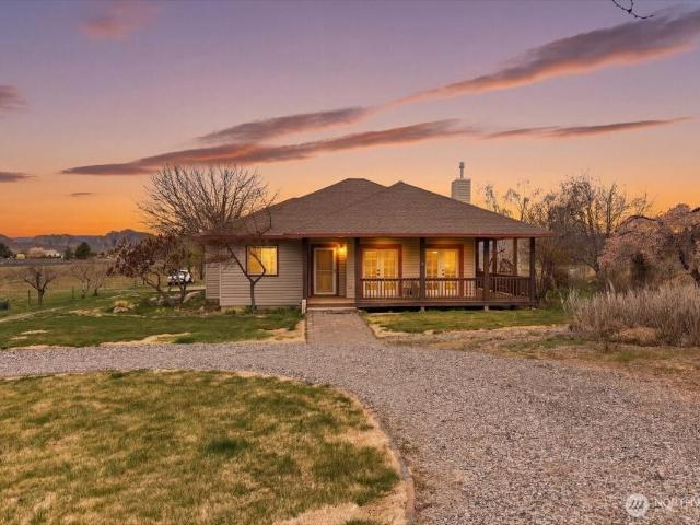 House for sale in Electric City, Washington