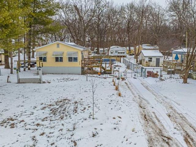 House for sale in Bath, Illinois