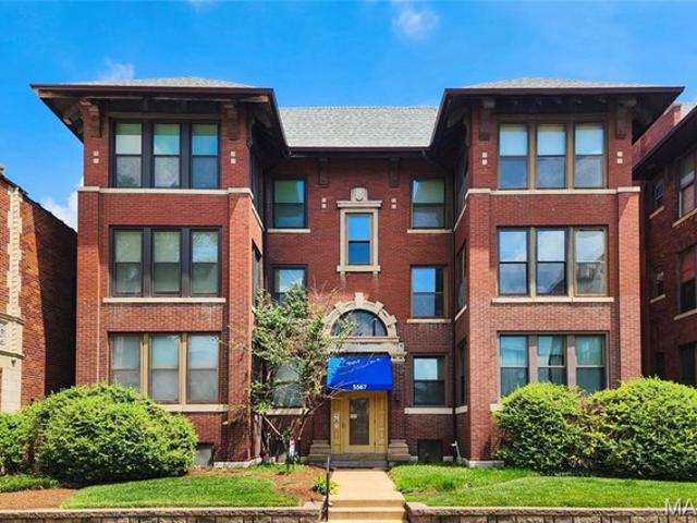 Condo for sale in Saint Louis