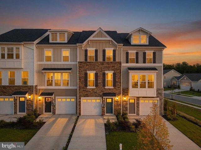 Townhouse for sale in White Plains, Maryland