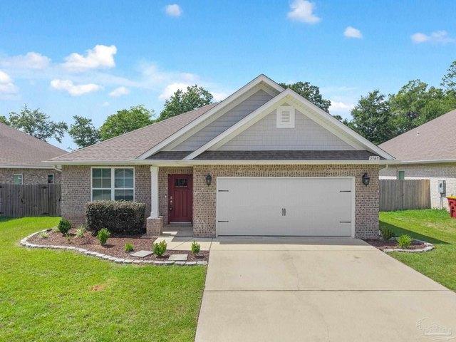 House for sale in Pace, Florida