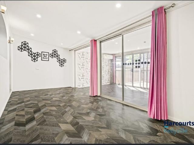 House for rent in Pendle Hill, New South Wales