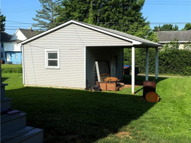 House for sale in Mercer, Pennsylvania