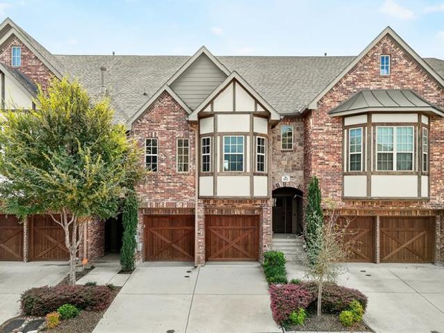 Townhouse for sale in Denton, Texas