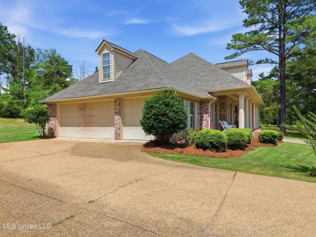 House for sale in Clinton, Mississippi