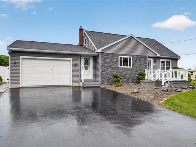 House for sale in Cicero, New York