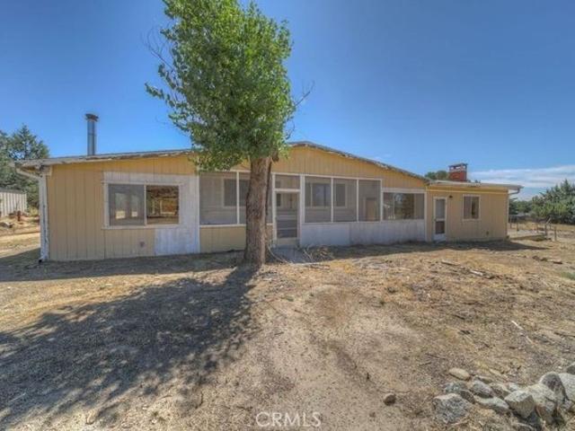 House for sale in Anza, California