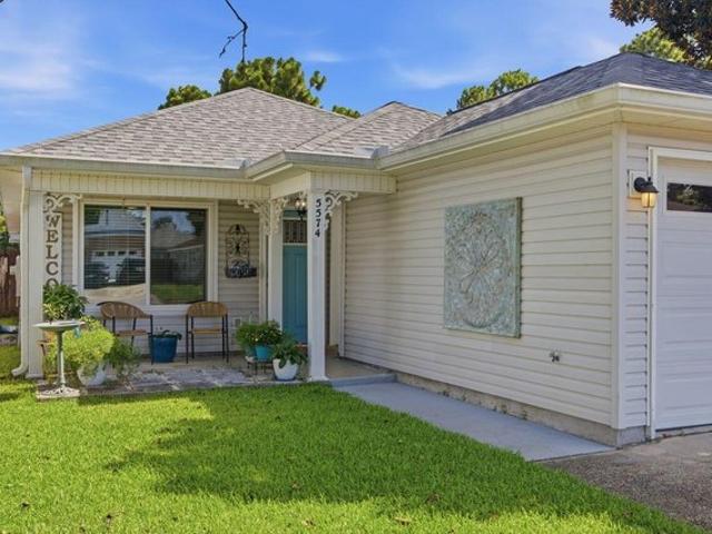 House for sale in Gulf Breeze, Florida