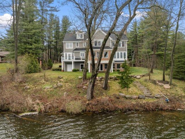 House for sale in Dowagiac, Michigan