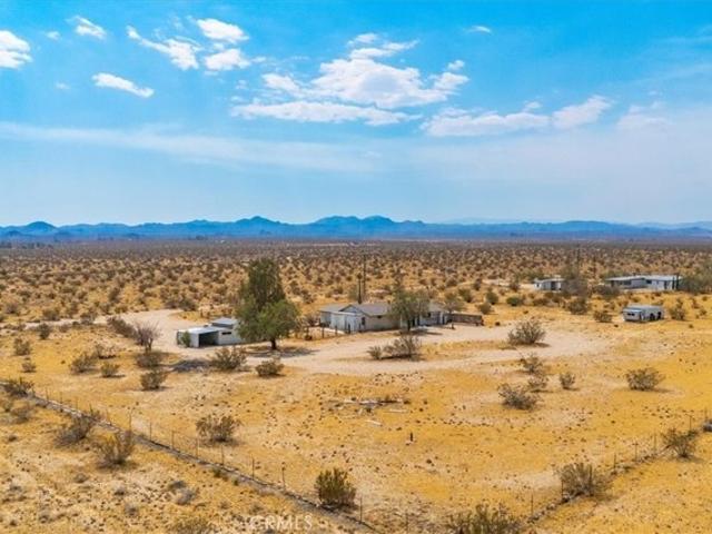 House for sale in Landers, California