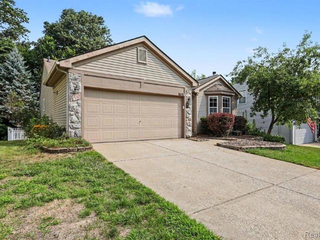 House for sale in Waterford, Michigan