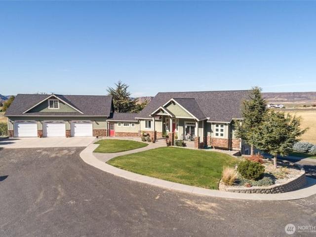 House for sale in Electric City, Grant County