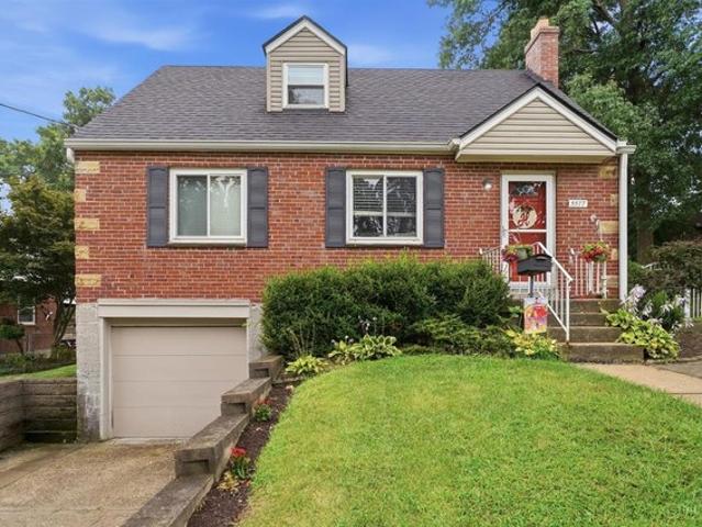 House for sale in Roselawn, Ohio