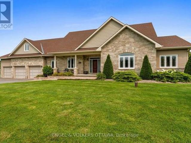 House for sale in Osgoode, Ottawa