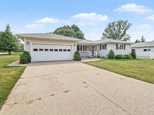 House for sale in Manistee, Manistee County