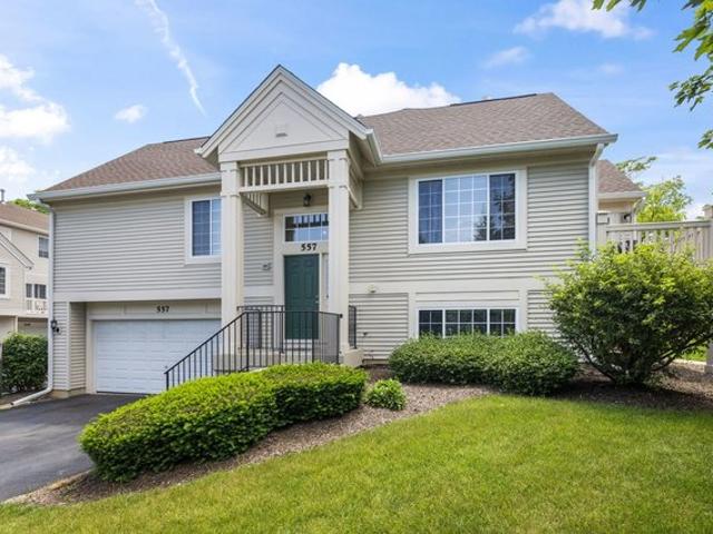 Townhouse for sale in Mchenry, Illinois