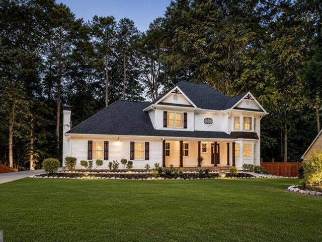 House for sale in Lilburn, Georgia