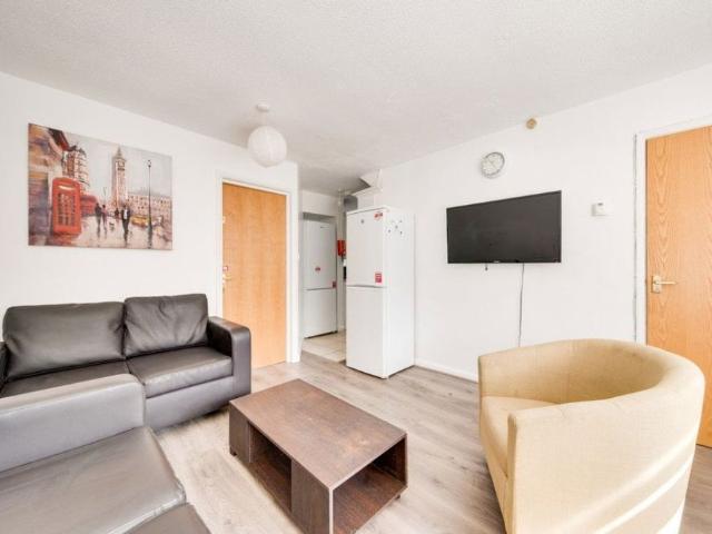 Apartment for rent in Hales Place, The Bridge