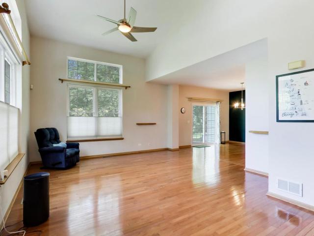 Townhouse for sale in Grayslake, Illinois