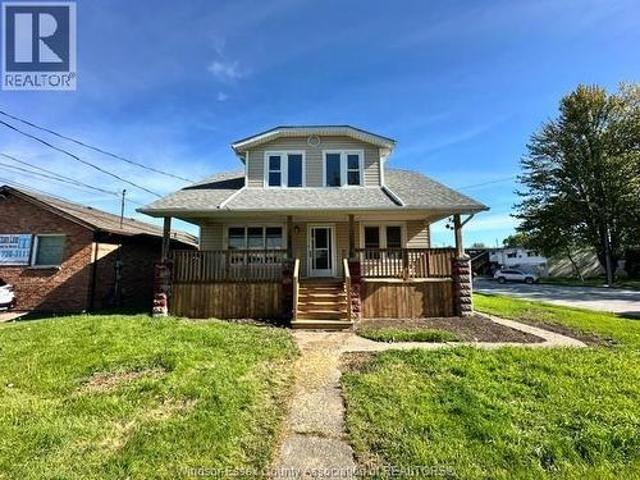 Commercial for rent in Lakeshore, Ontario