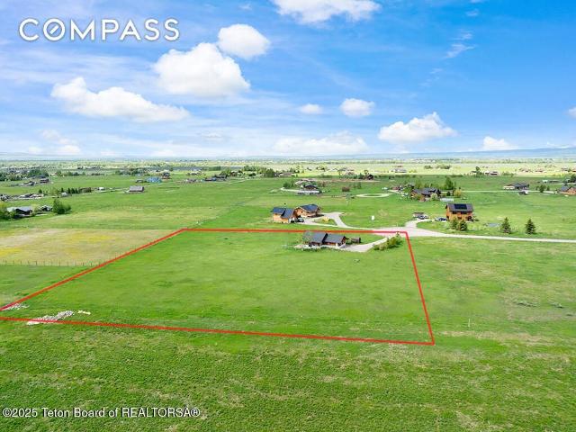 House for sale in Victor
