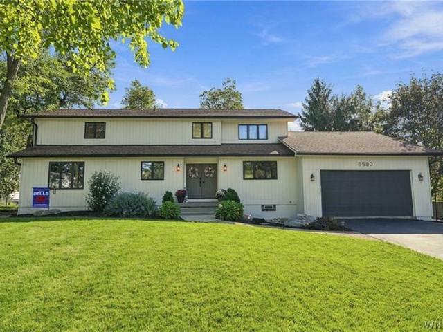 House for sale in East Amherst, Town of Clarence