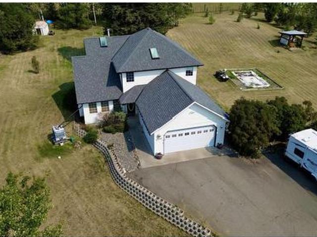 House for sale in 108 Mile Ranch, British Columbia