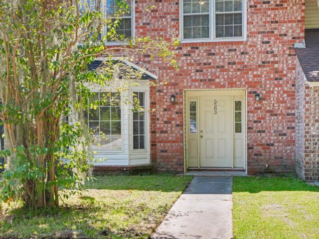 Townhouse for sale in Ashley Villas, North Charleston