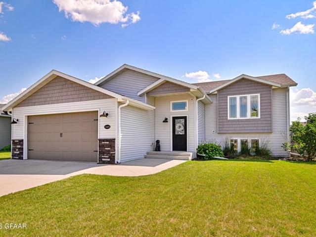 House for sale in Grand Forks, North Dakota