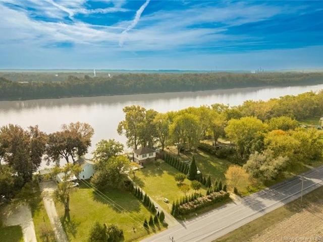 House for sale in New Albany, Floyd County