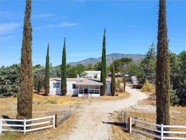House for sale in Anza, California