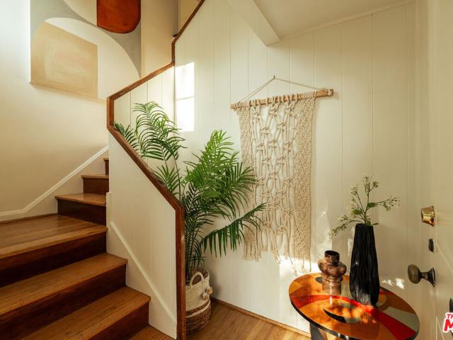 Condo for sale in Canoga Park, California