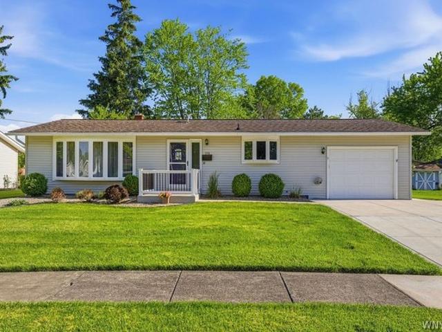 House for sale in Niagara, New York
