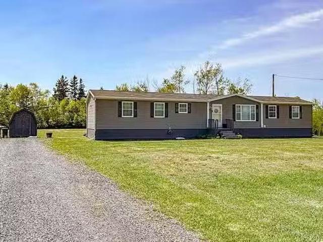 House for sale in Montague