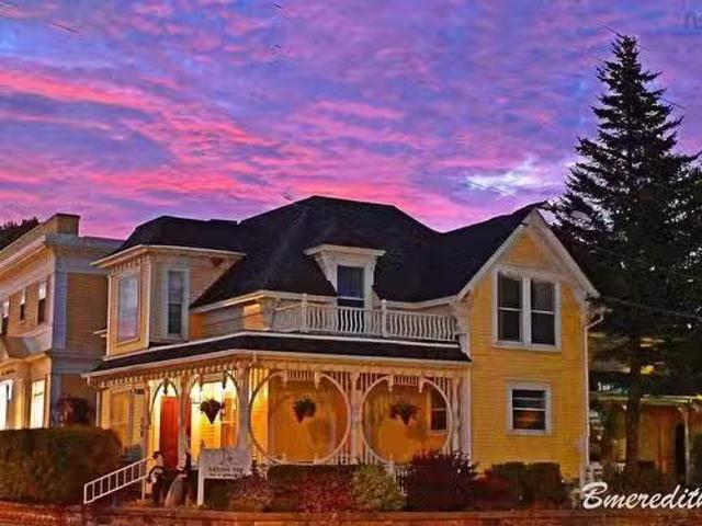 House for sale in Mahone Bay, Nova Scotia