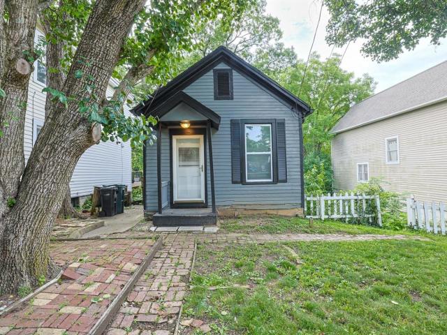 House for sale in Roselawn, Ohio
